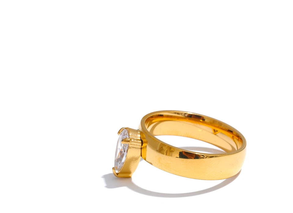 Nova Water Drop Ring
