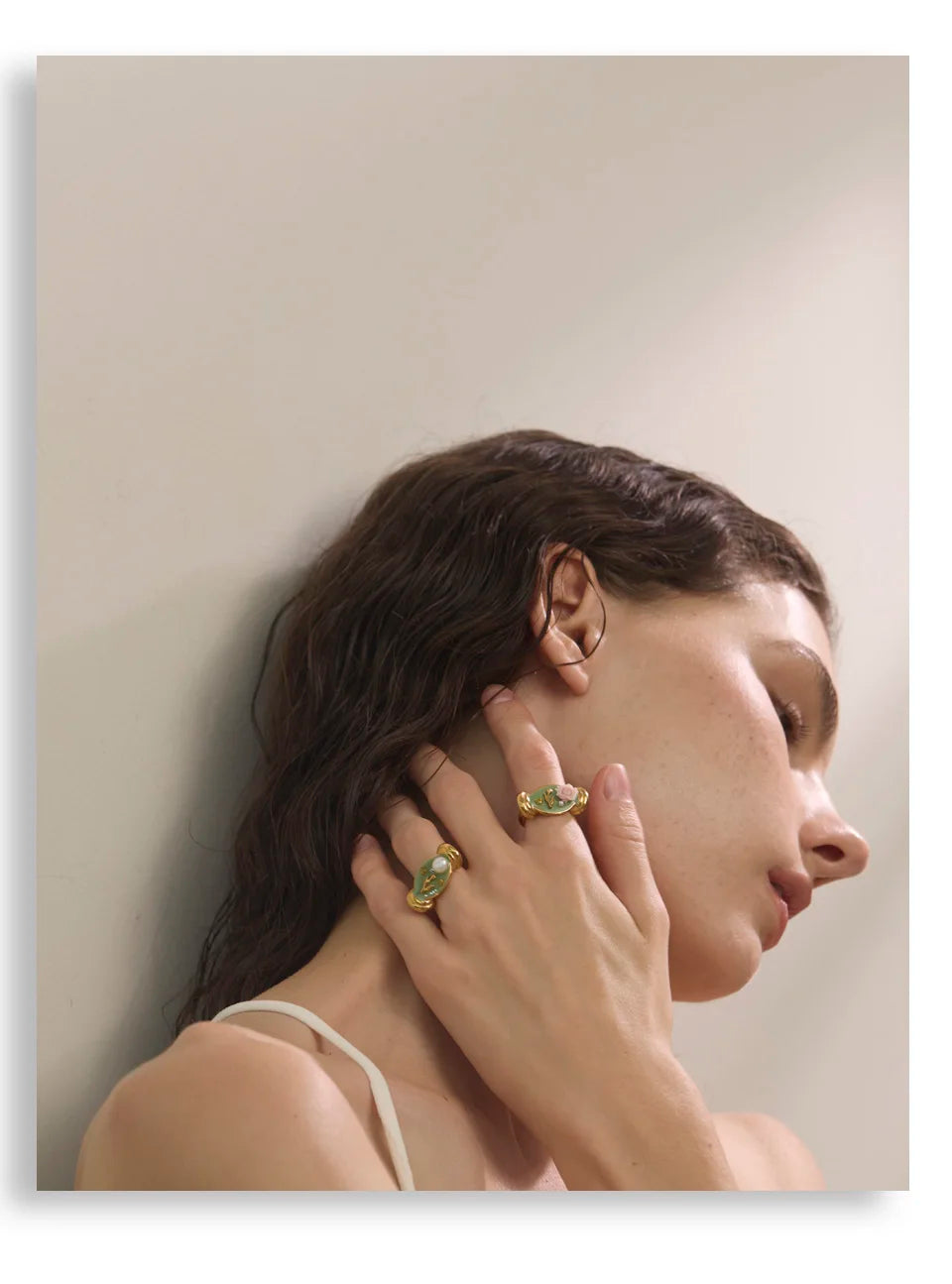Elegant Green Enamel Pearl Ring
